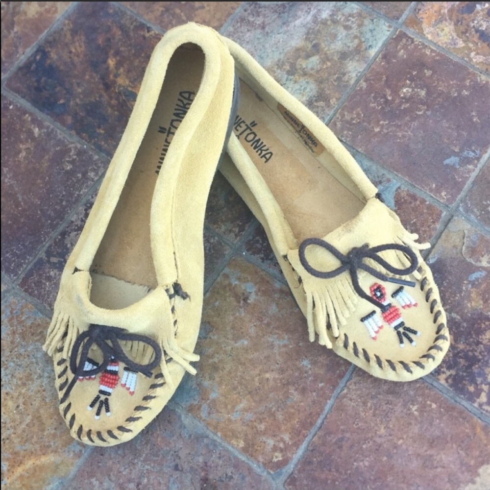 Minnetonka Thunderbird Boat moccasin boho shoes